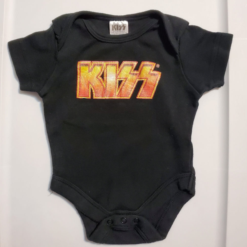 Size 0-3 KISS Newborn Baby One Piece Bodysuit - Black - Snap Buttons - Onesie